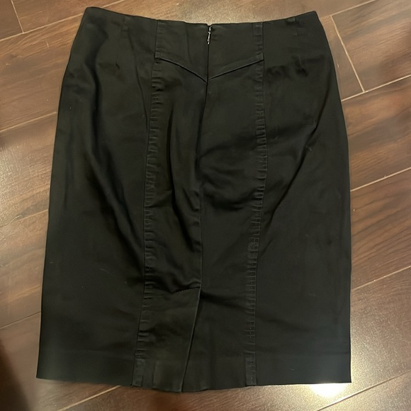 Ann Taylor Loft Petites Black Pencil Skirt w/ Back Slit & Side Seams Size 0P - Picture 8 of 8